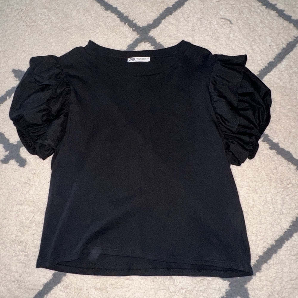 Zara Black Puffed Sleeve Shirt